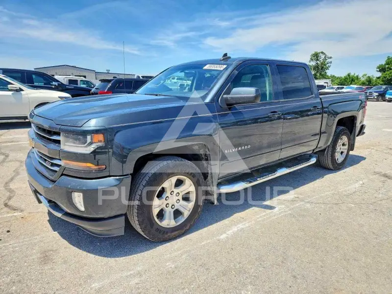 2017 Chevrolet Silverado photo