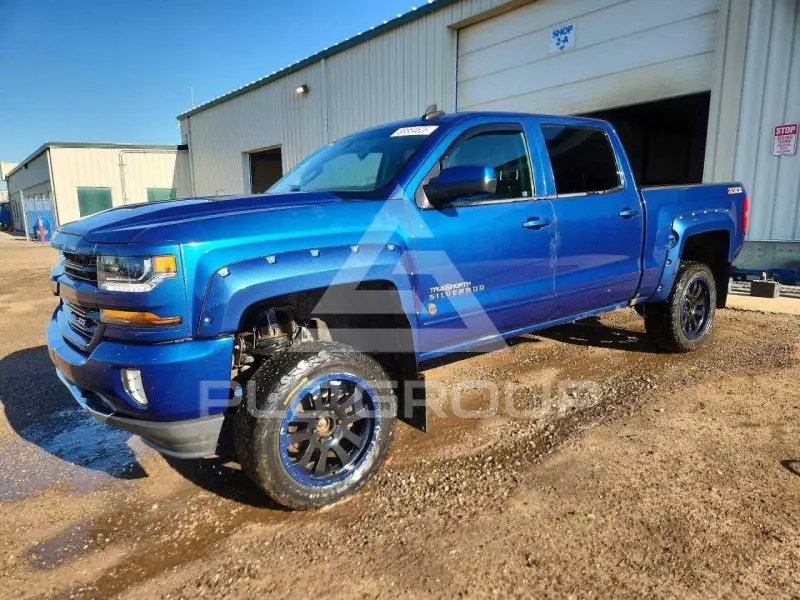 2017 Chevrolet Silverado фото