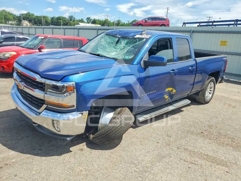 2017 Chevrolet Silverado photo