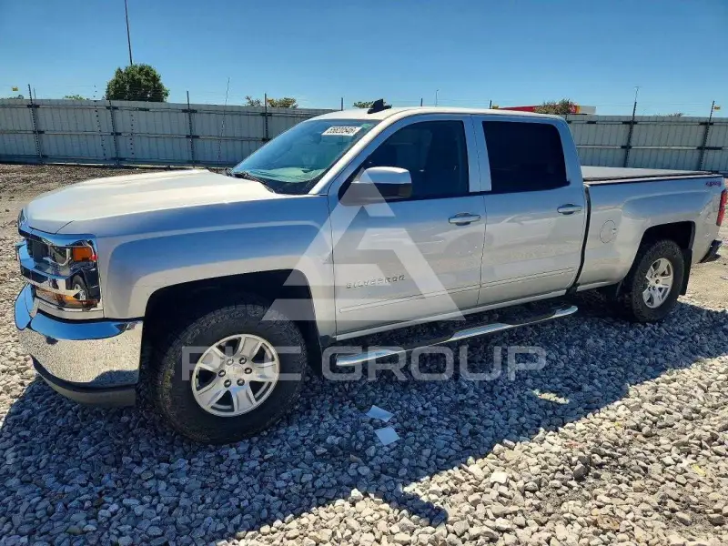2017 Chevrolet Silverado photo