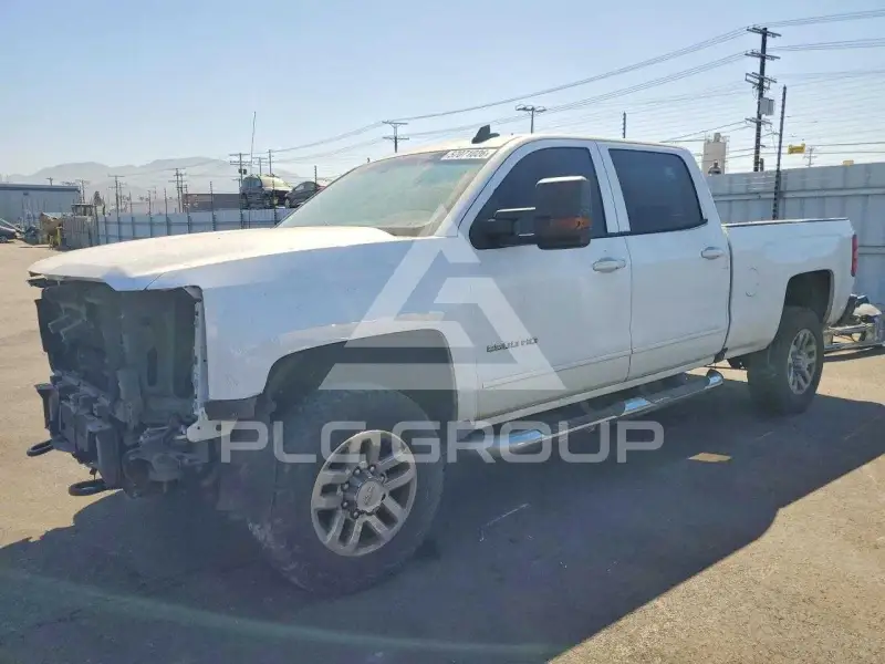 2017 Chevrolet Silverado photo