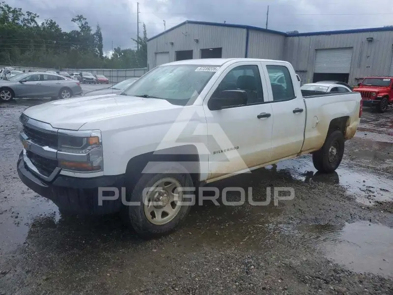 2017 Chevrolet Silverado photo