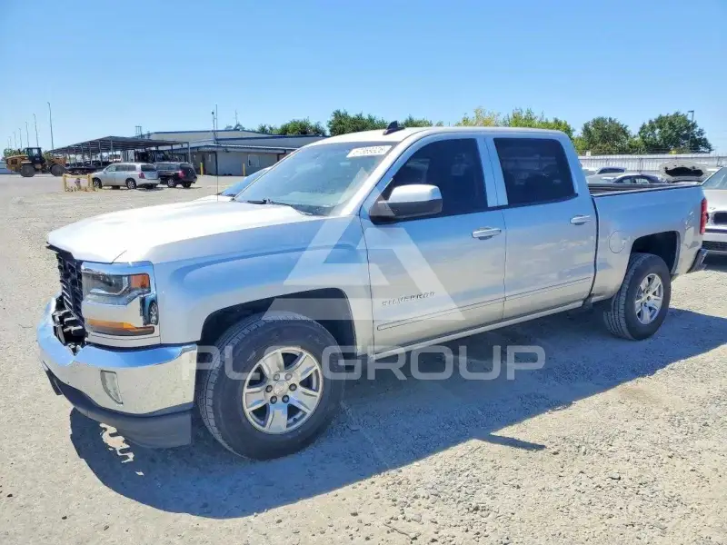 2017 Chevrolet Silverado photo