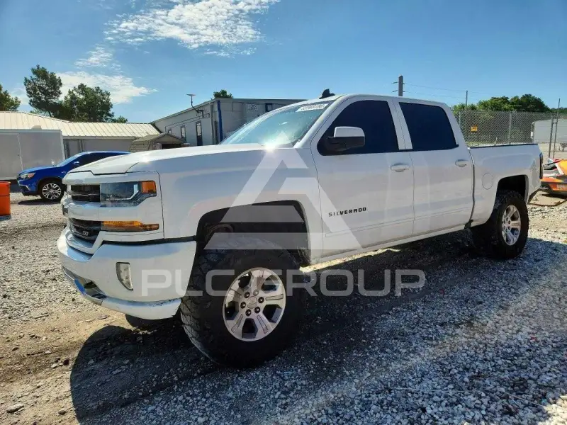 2017 Chevrolet Silverado photo