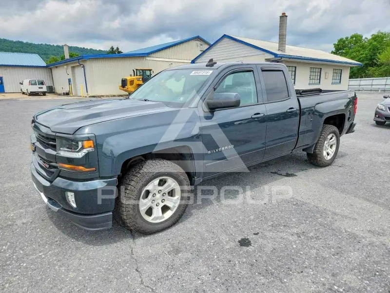 2017 Chevrolet Silverado photo