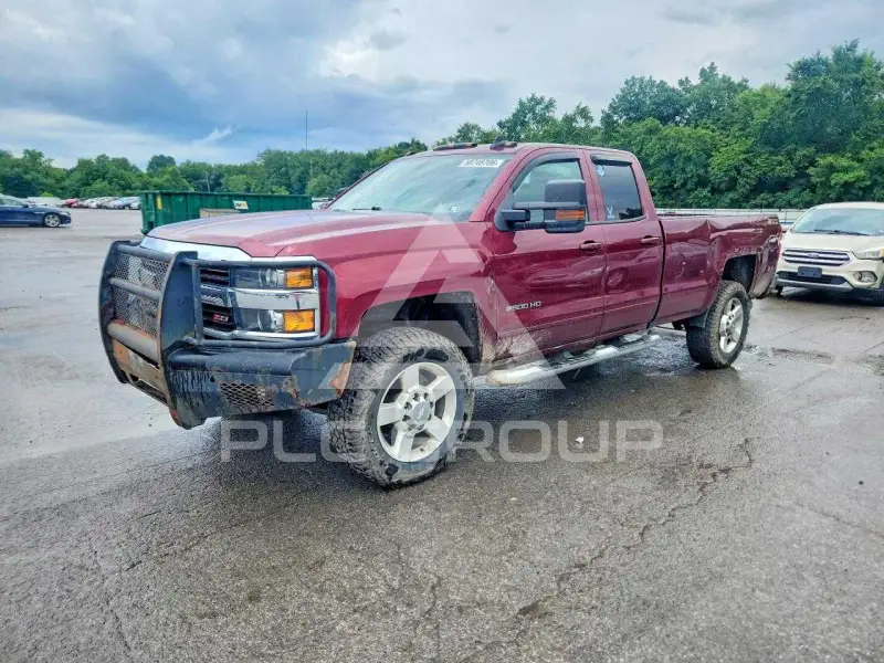 2017 Chevrolet Silverado photo