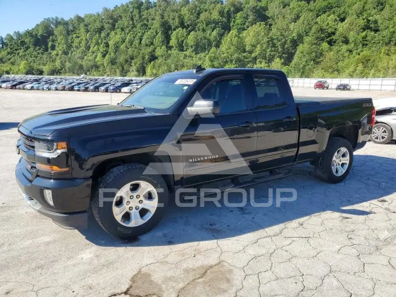 2017 Chevrolet Silverado фото