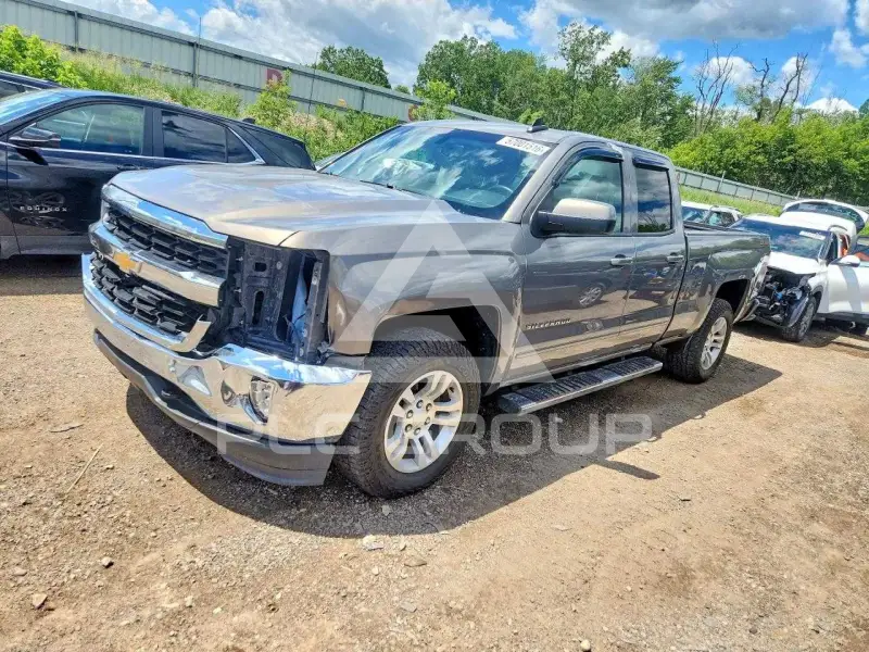 2017 Chevrolet Silverado photo