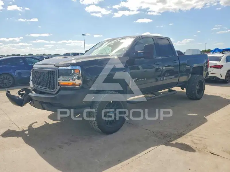 2017 Chevrolet Silverado photo