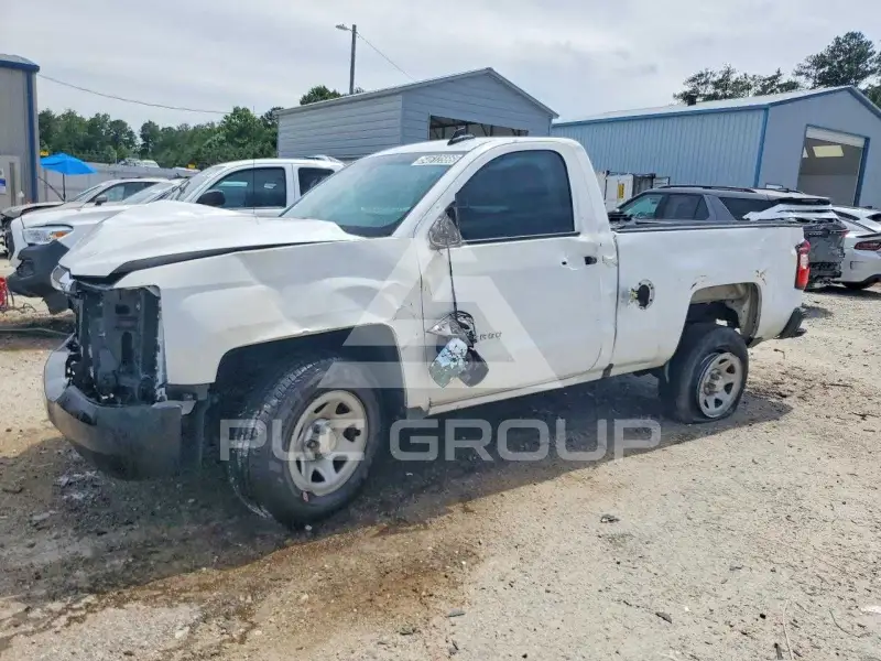 2017 Chevrolet Silverado photo