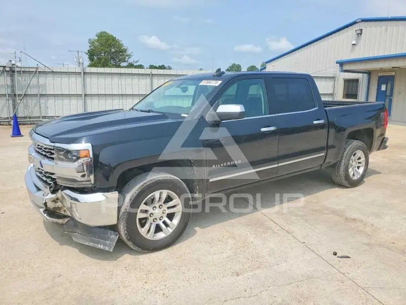 2017 Chevrolet Silverado photo