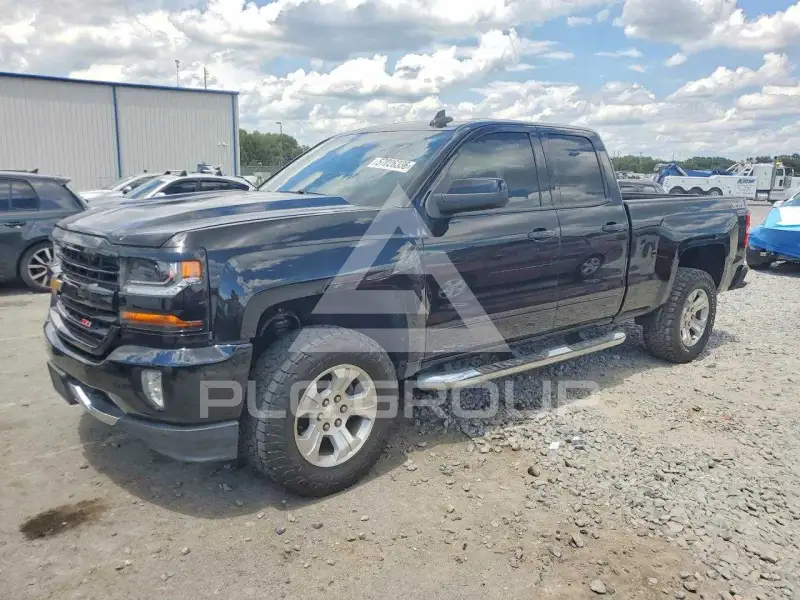 2017 Chevrolet Silverado photo