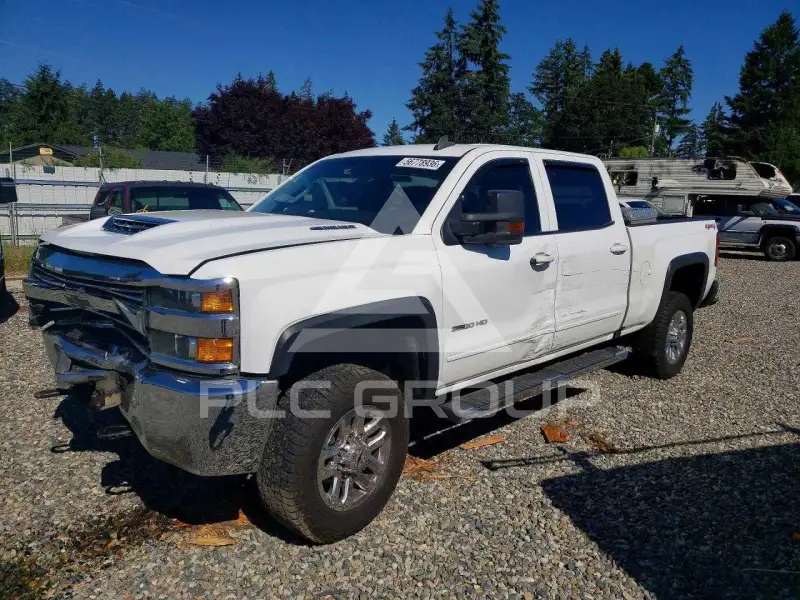 2017 Chevrolet Silverado фото