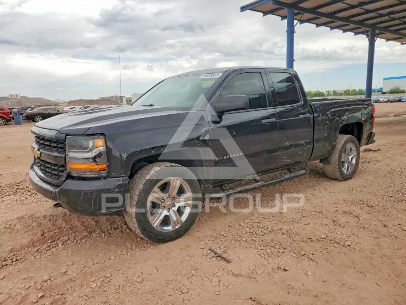 2017 Chevrolet Silverado фото