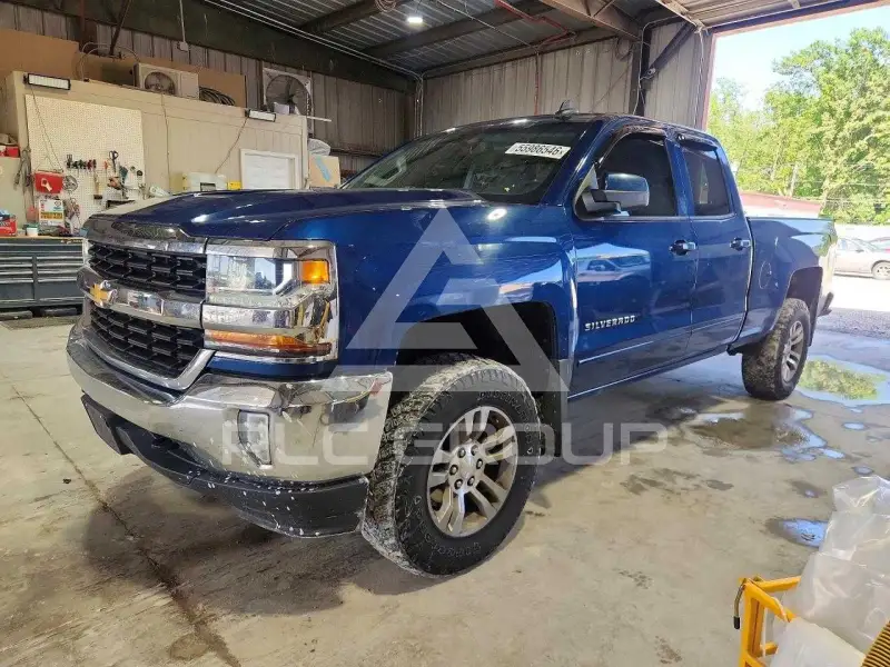 2017 Chevrolet Silverado photo