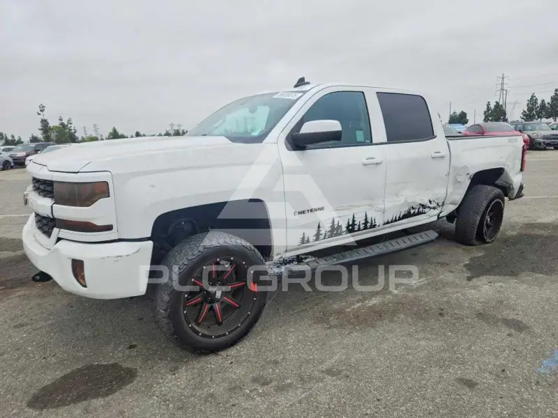 2017 Chevrolet Silverado photo