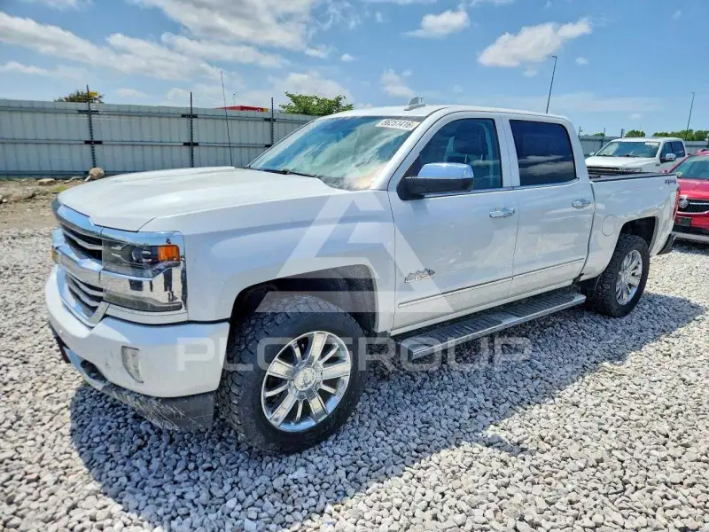 2017 Chevrolet Silverado photo