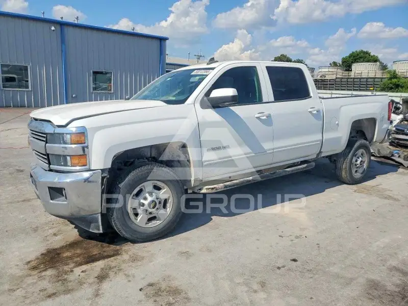 2017 Chevrolet Silverado фото
