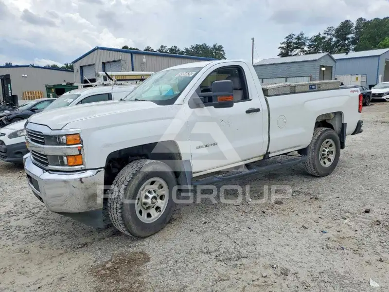 2017 Chevrolet Silverado фото