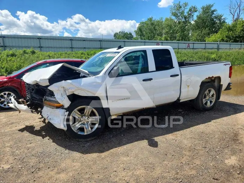 2017 Chevrolet Silverado photo