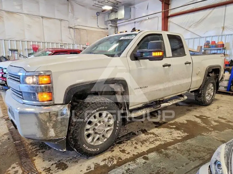 2017 Chevrolet Silverado photo