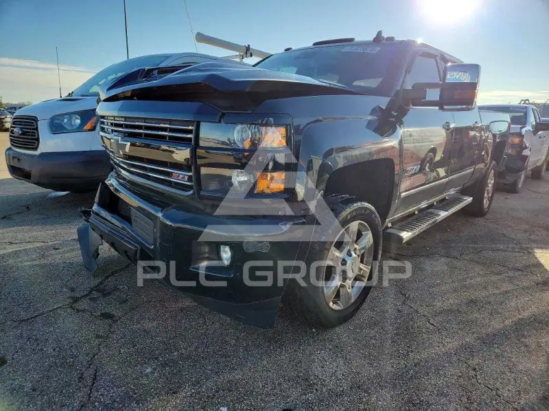 2017 Chevrolet Silverado фото