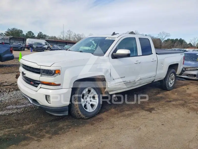 2017 Chevrolet Silverado фото