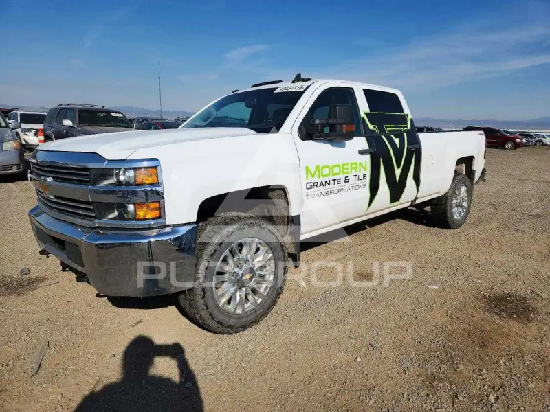 2017 Chevrolet Silverado фото