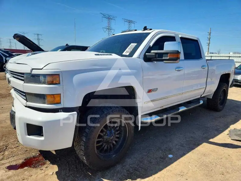 2017 Chevrolet Silverado фото
