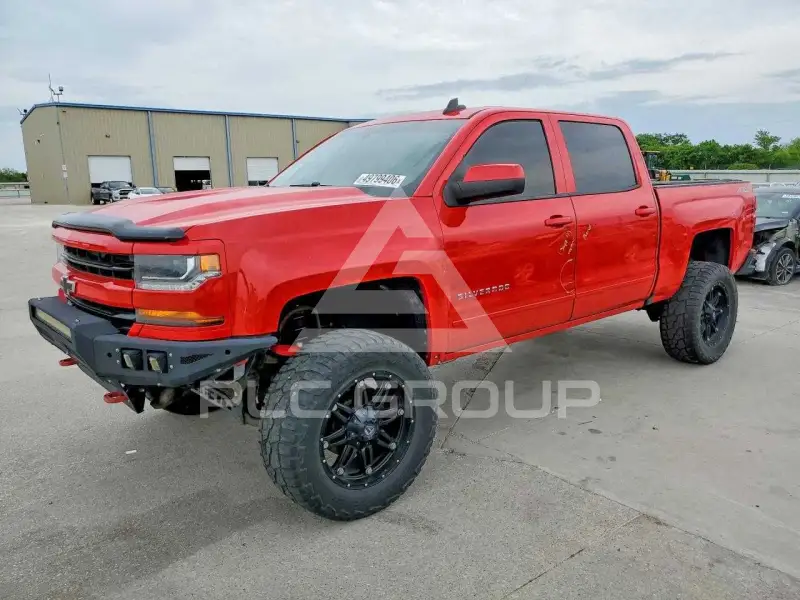 2017 Chevrolet Silverado photo