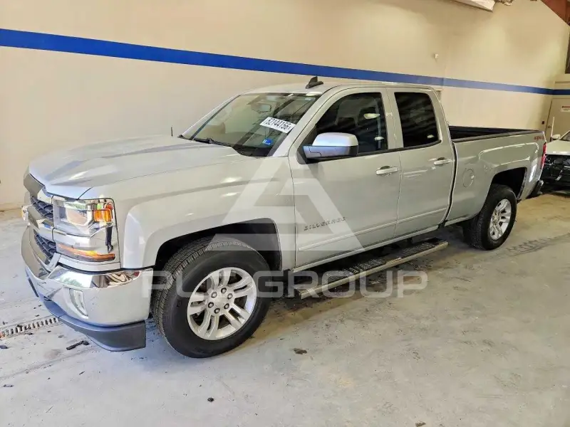 2017 Chevrolet Silverado фото