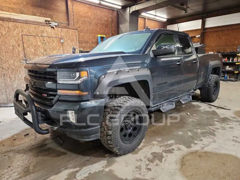 2017 Chevrolet Silverado фото