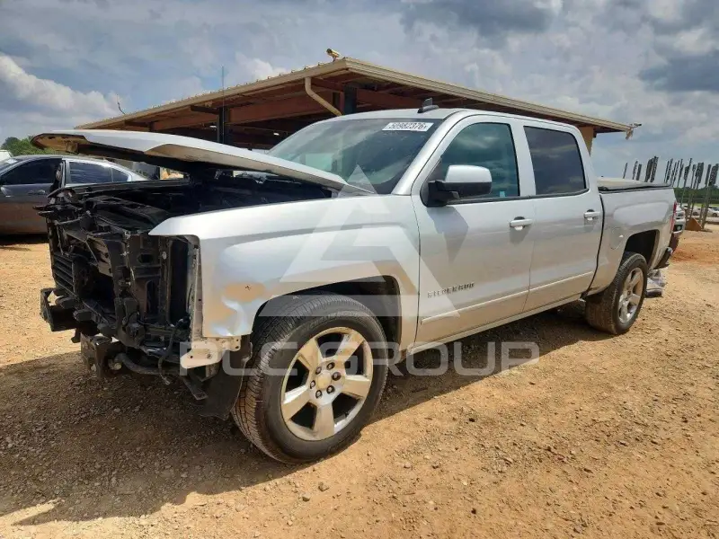 2017 Chevrolet Silverado photo