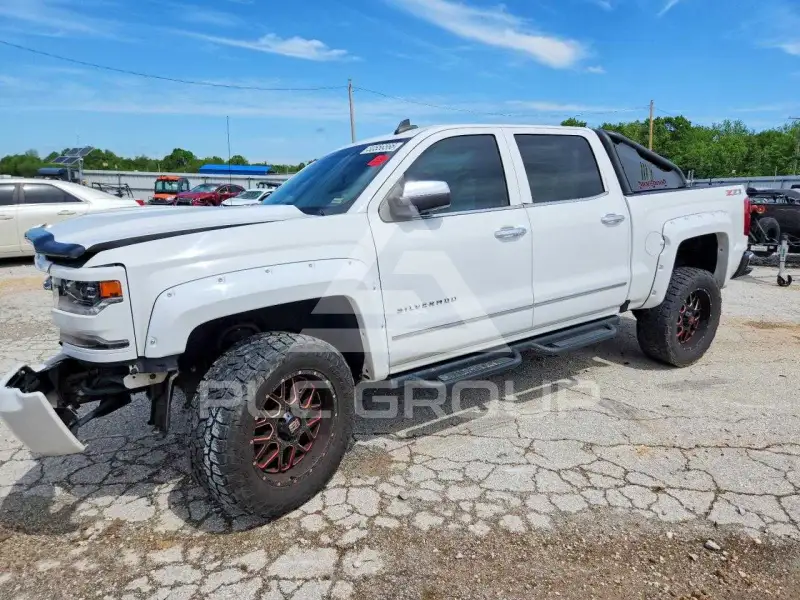 2017 Chevrolet Silverado photo