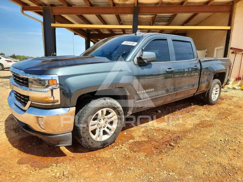 2017 Chevrolet Silverado фото