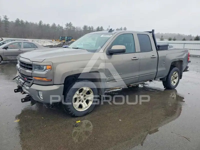 2017 Chevrolet Silverado photo