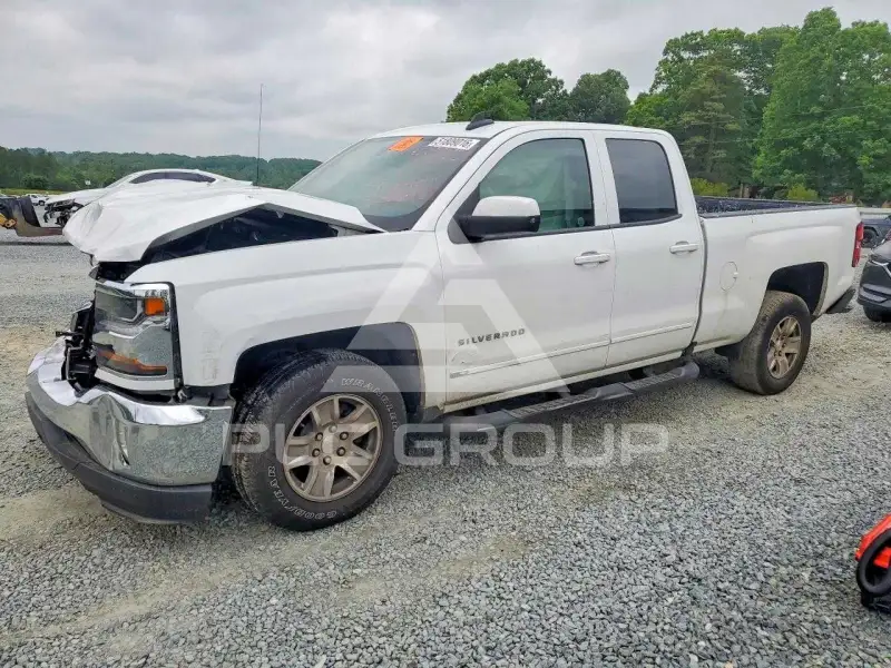 2017 Chevrolet Silverado фото