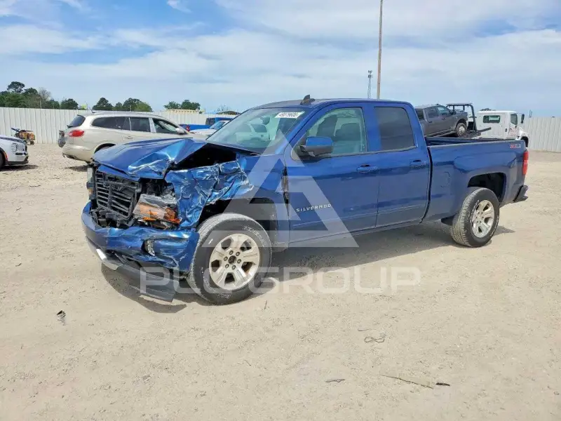 2017 Chevrolet Silverado photo