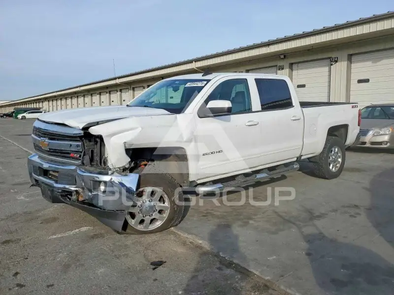 2017 Chevrolet Silverado фото