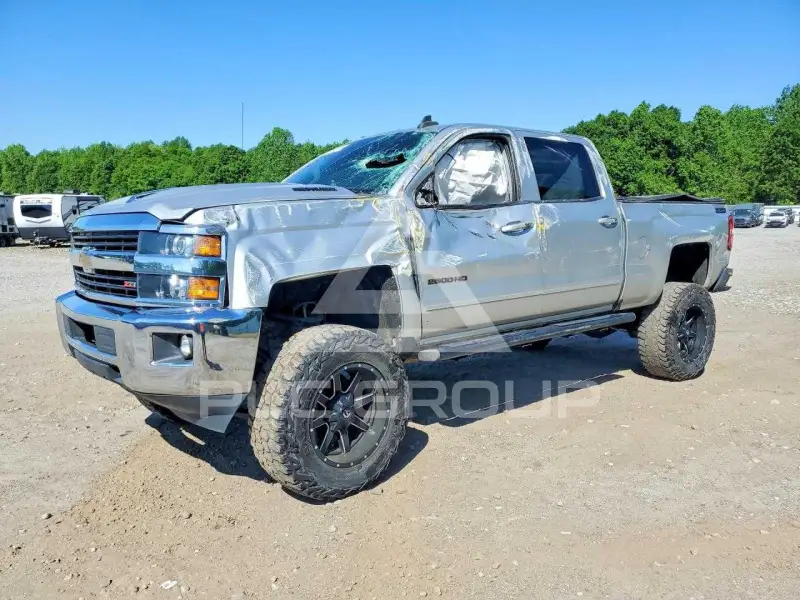 2017 Chevrolet Silverado фото