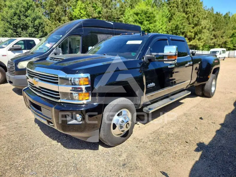 2017 Chevrolet Silverado фото