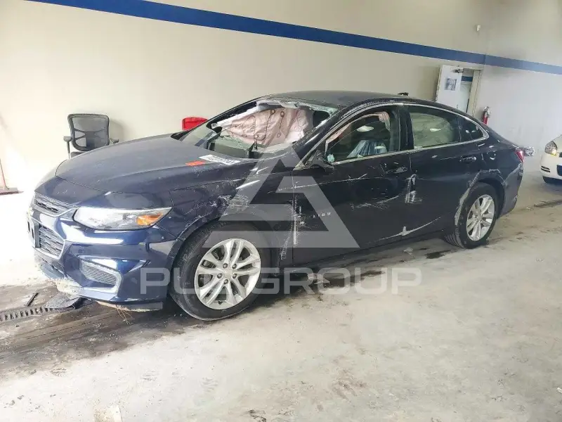 2017 Chevrolet Malibu photo
