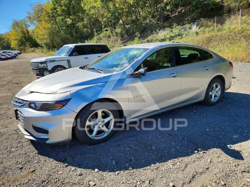 2017 Chevrolet Malibu photo
