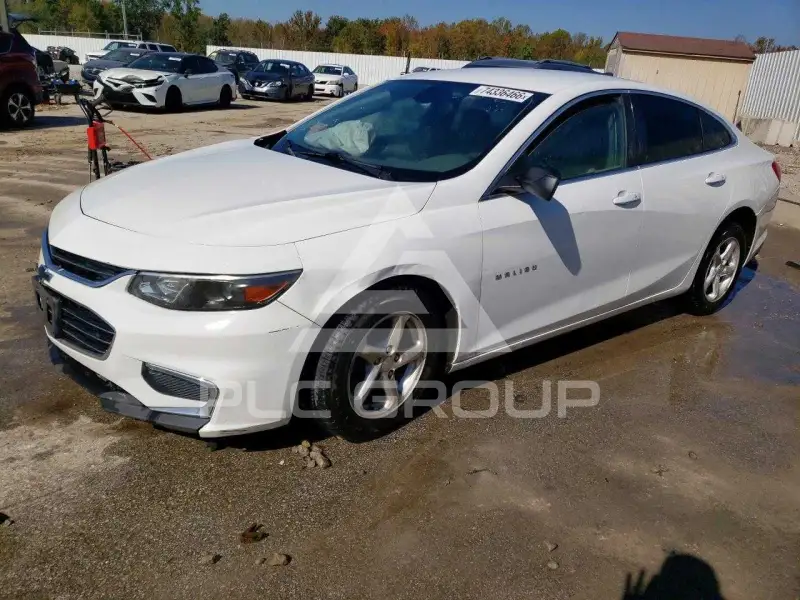 2017 Chevrolet Malibu photo