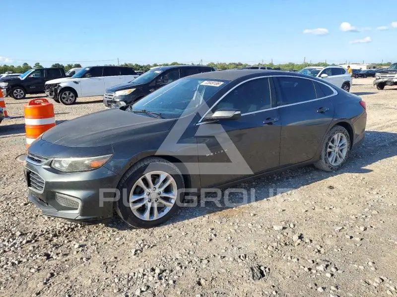 2017 Chevrolet Malibu photo