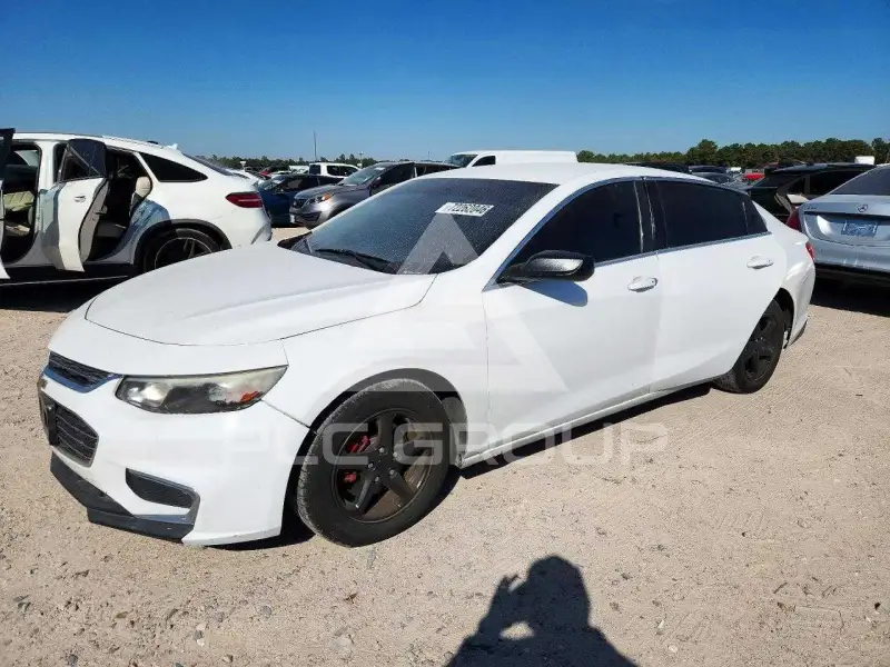 2017 Chevrolet Malibu photo