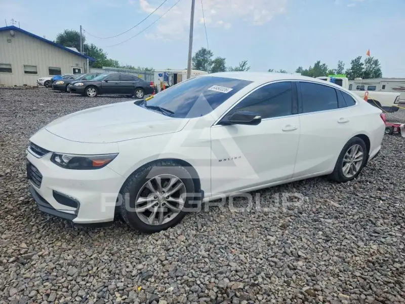 2017 Chevrolet Malibu photo