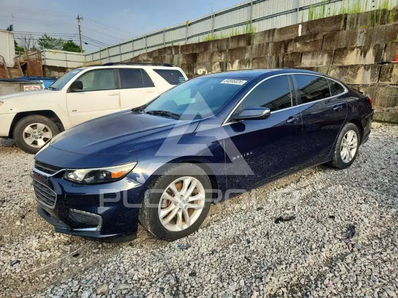 2017 Chevrolet Malibu photo