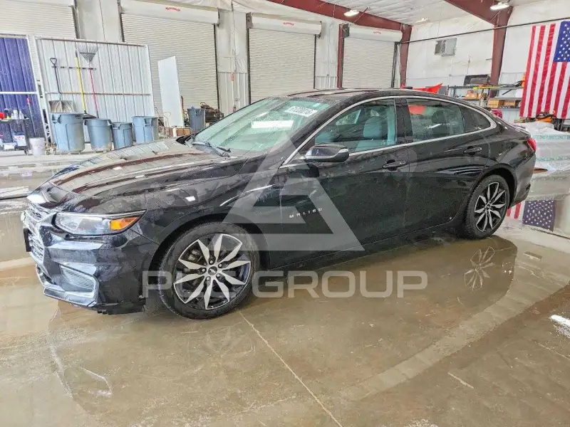 2017 Chevrolet Malibu photo