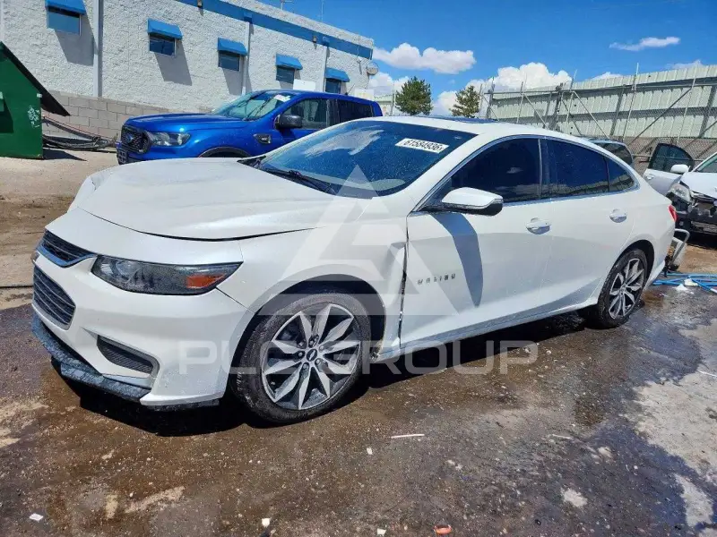 2017 Chevrolet Malibu photo